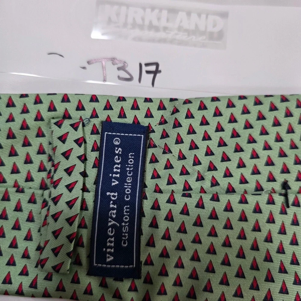 Vineyard Vines Westhampton Country Club Silk Tie Green Triangle Geometric USA